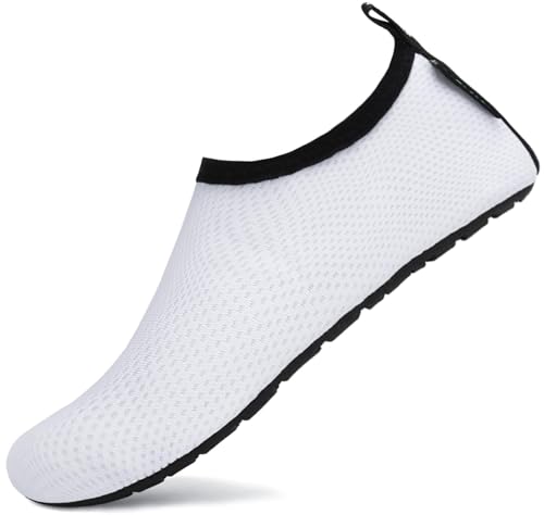 SAGUARO Badeschuhe Herren Wasserschuhe Schwimmschuhe Licht Weich Strandschuhe Schnelltrocknend Aquaschuhe Surfschuhe Pantoffeln Weiß Gr.38/39 von SAGUARO