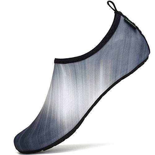 SAGUARO Aquaschuhe Herren Badeschuhe Damen Schnell Trocken Wasserschuhe Grau Gr.44/45 von SAGUARO