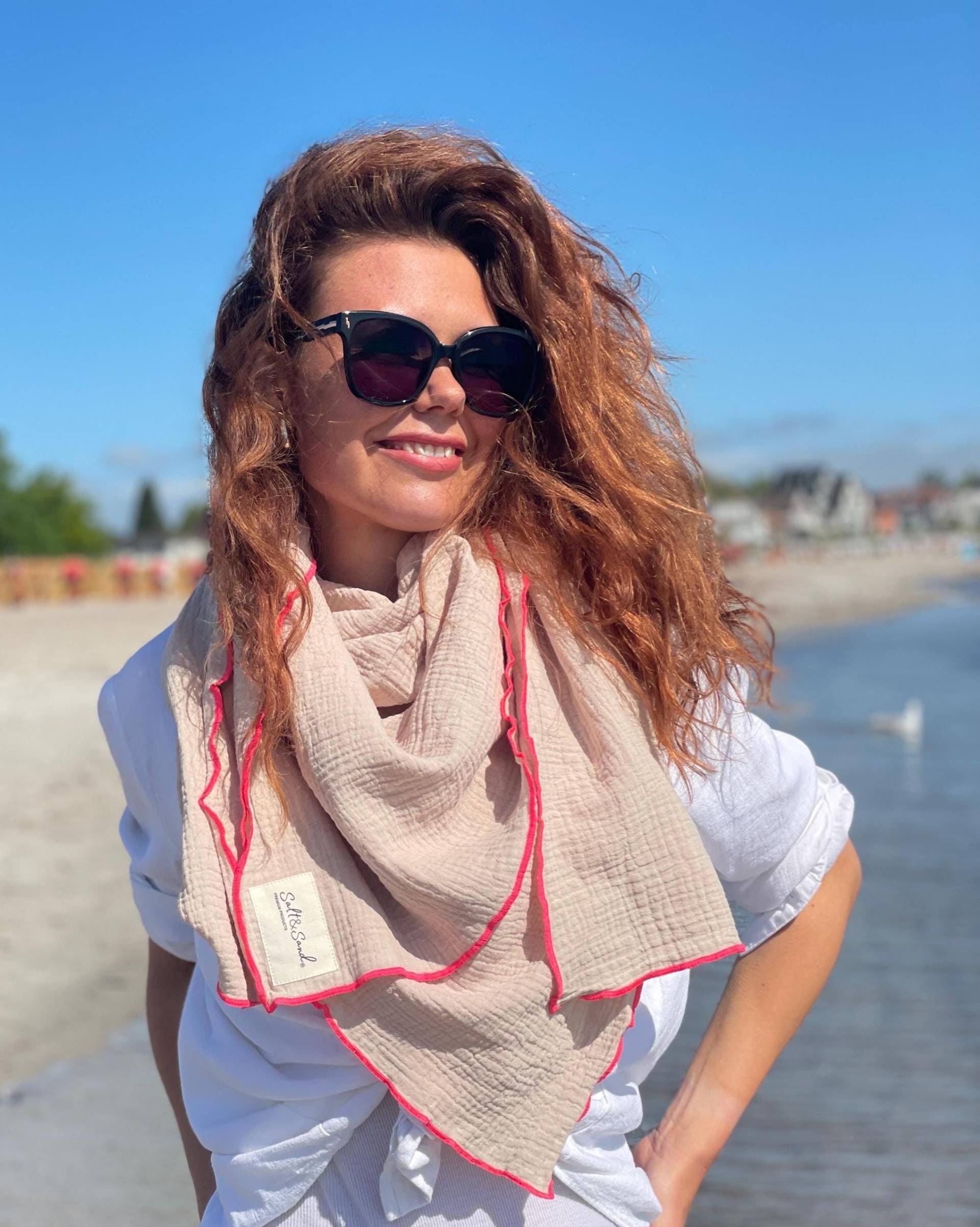 Musselintuch Damen Beige Mit Neon Pink Musselin Schal Halstuch Dreieckstuch Xxl Tücher Tuch Aus Baumwolle Musselintuch Damen Beige Mit Neon Pink Musselin Schal Halstuch Dreieckstuch Xxl Tücher Tuch Aus Baumwolle von SALTANDSANDfashion