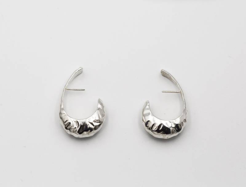 Sin Ohr Kletterer Creolen von SANKTOLEONOJEWELRY