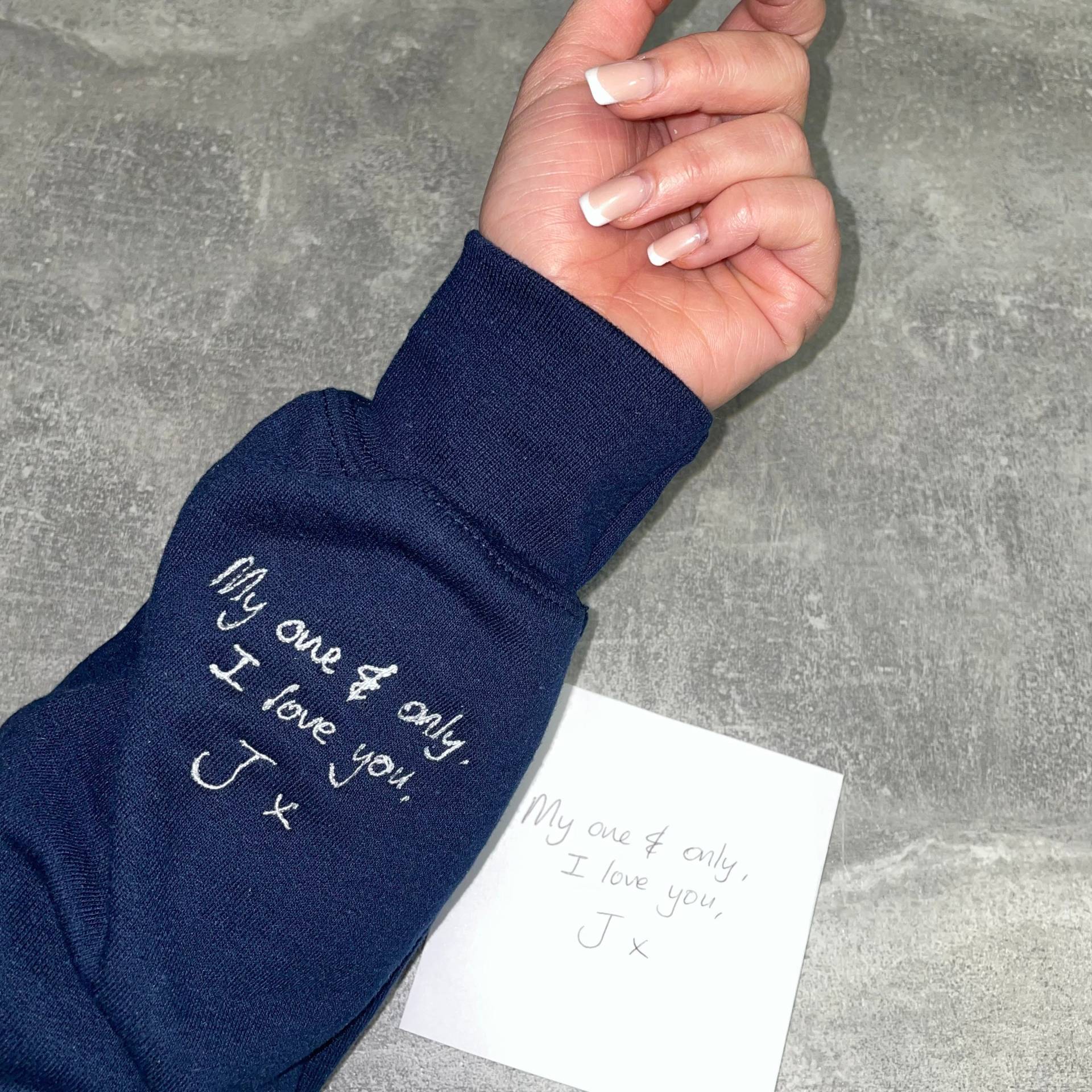 Bestickte Ihre Handwriting Personalisierte Sweatshirt Unisex Paare Jahrestag Hochzeit Besonderer Anlass Sentimental Geschenk Mama Papa Bf Gf Frau von SANTINAEmbroidery