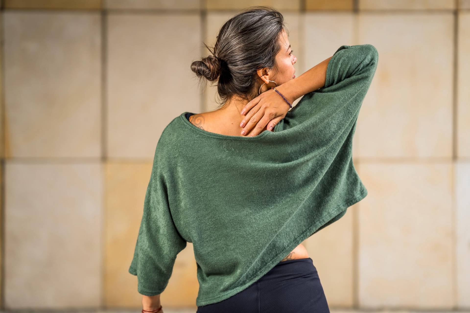 Halblanges Lockeres Strickshirt in Türkis von SANUKA