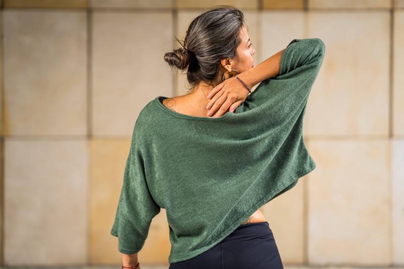 Halblanges Lockeres Strickshirt in Türkis von SANUKA