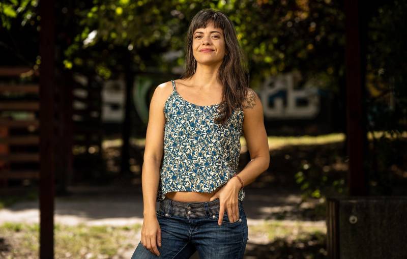 Kurzes Gemustertes Sommertop in Weiß Blau von SANUKA