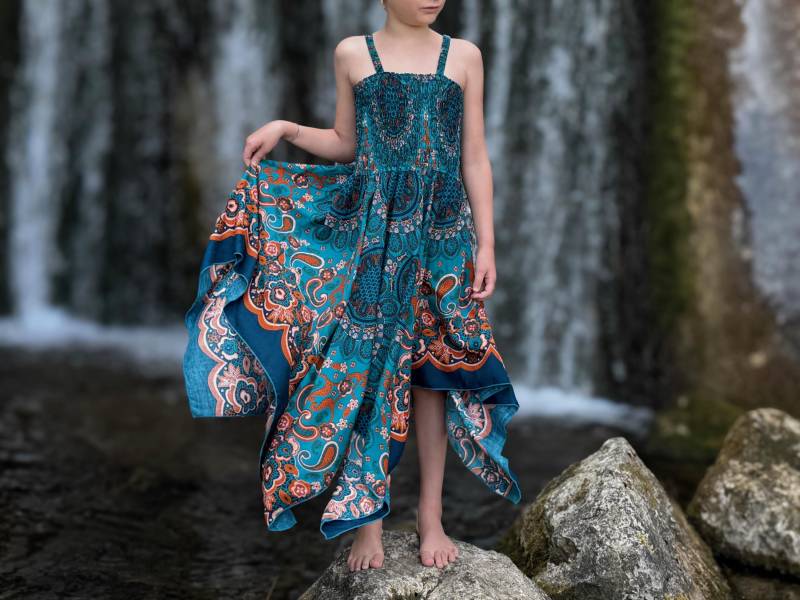 Luftiges Elfenkleid Für Kinder, Türkis Orange Gemustertes Sommerkleid Im Boho Look Mädchen, Fransenkleid von SANUKA