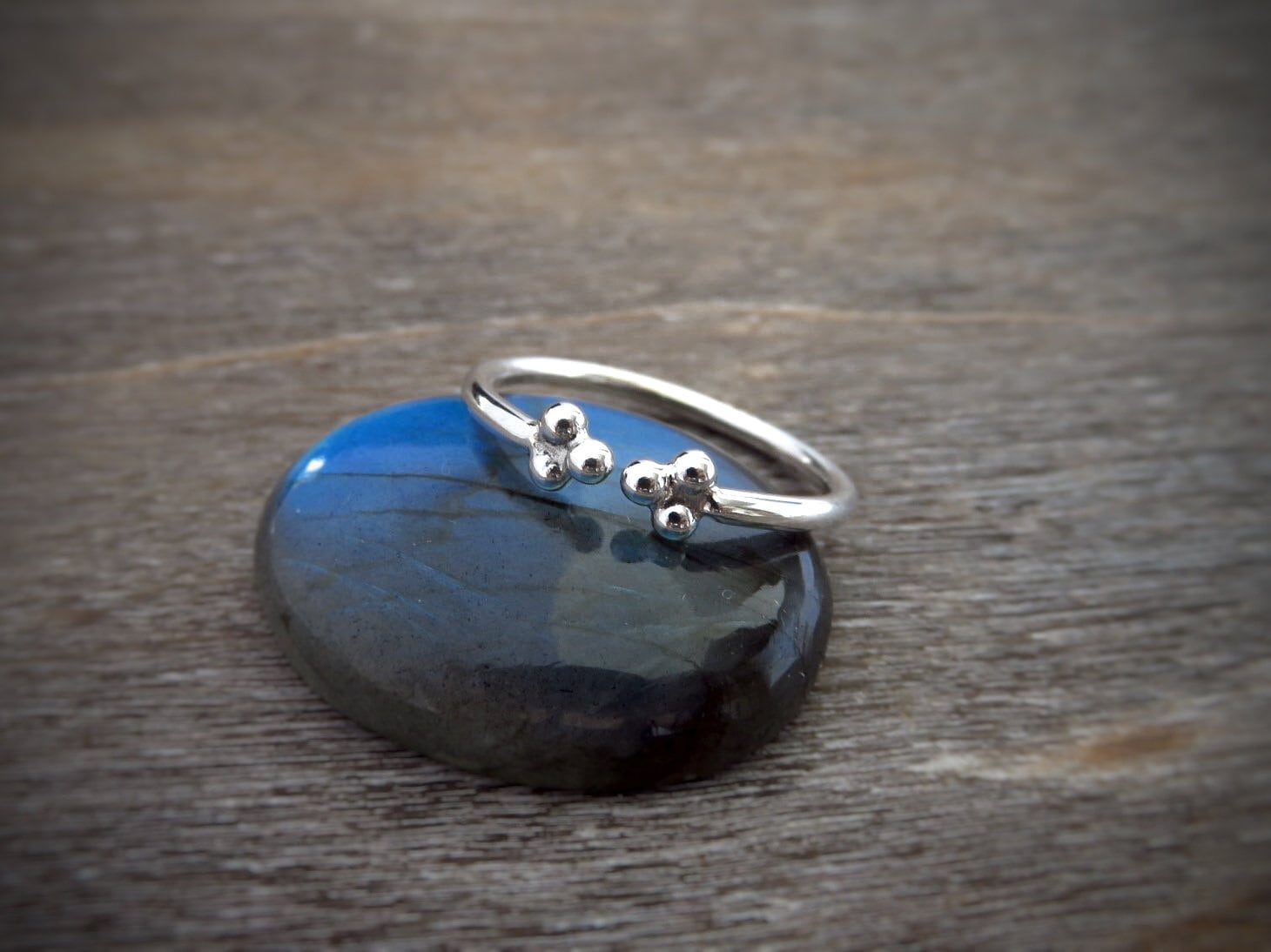 Schlichter Silber Ring Mit Kügelchen, Zehenring, Oben Offen, Verstellbarer von SANUKA