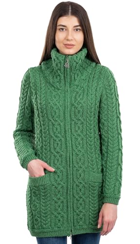 SAOL Damen-Strickjacke Aran mit Reißverschluss, 100% Merinowolle, irischer Mantel mit Taschen und hohem Kragen - Grün - X-Klein von SAOL