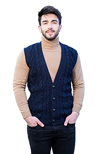 SAOL Herren-Weste, 100% Merinowolle, V-Ausschnitt, ärmellos, Irische Zopfstrickjacke, Pullover mit Knöpfen und Taschen - Marine- XX-Large von SAOL