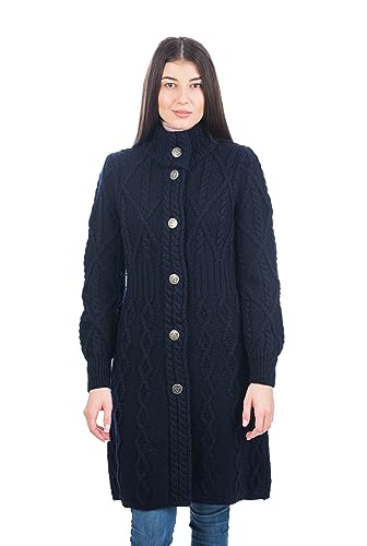 SAOL Irische Strickjacke aus 100% Merinowolle für Damen mit keltischen Knotenknöpfen – Aran Long Outdoor Cable Knit Coatigan(Navy blau, Klein) von SAOL