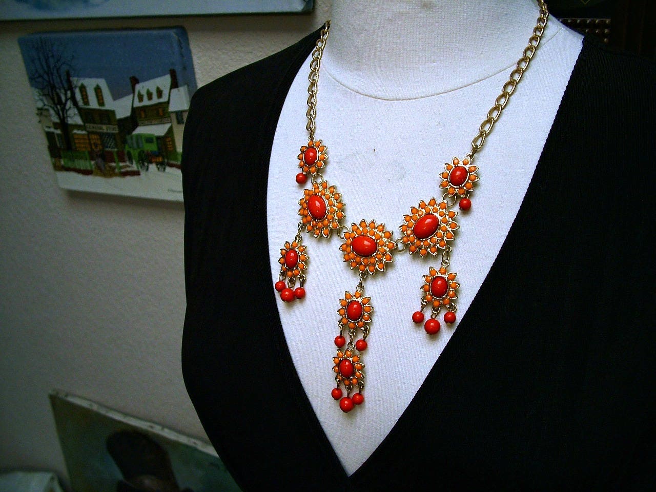 Jahrgang Wasserfall Lippenstift Roten Pfirsich Perle Statement Bib Halskette Jahrgang Wasserfall Lippenstift Roten Pfirsich Perle Statement Bib Halskette von SARAHSVINTAGEBAUBLES