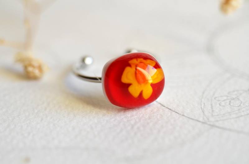 Ref 7 Roter Blumenring Aus Geschmolzenem Glas, Verstellbare Ringe von SARIYER