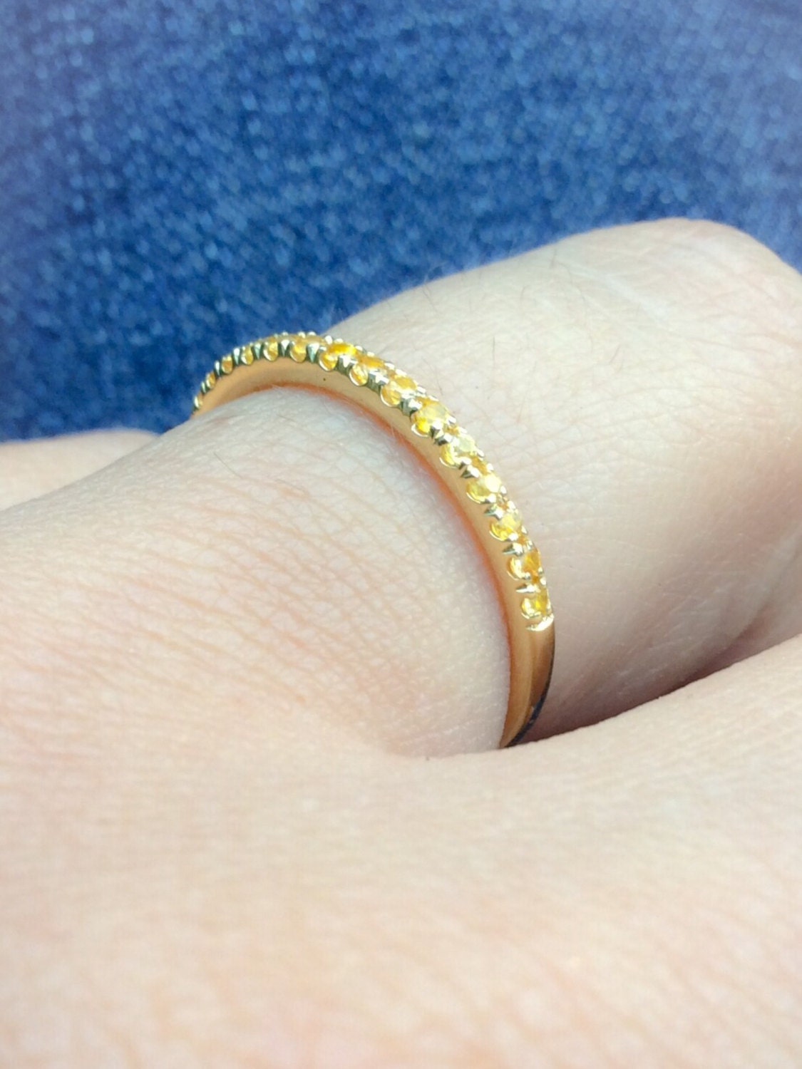 Gelber Saphir Eternity Band 1.5mm Pave Halber Ring Infinity Stack September Gaurd Gelber Saphir Eternity Band 1.5mm Pave Halber Ring Infinity Stack September Gaurd von SARRIEL