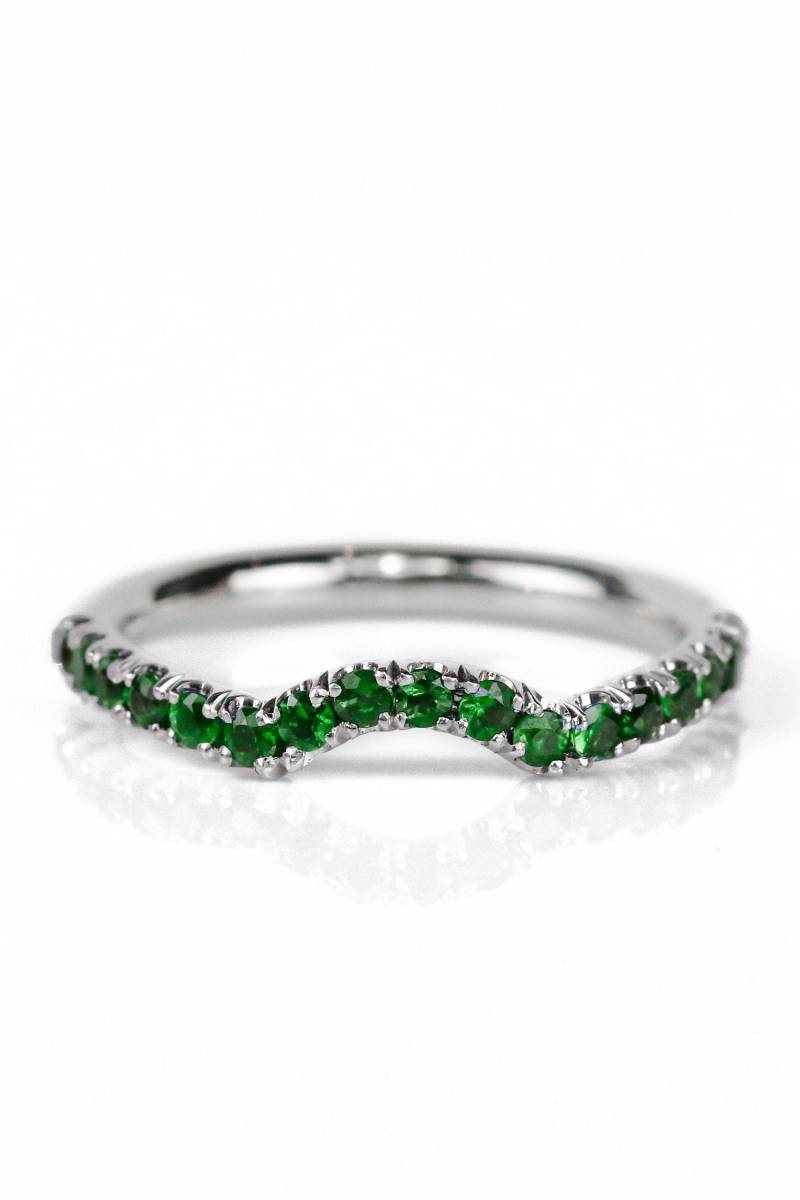 Smaragd Schatten Band 2 Mm Ring/Geschwungenes Pave Halbes Eternity Solitaire Wrap Guard Tracer Enhancer Stacking Krone Kontur von SARRIEL