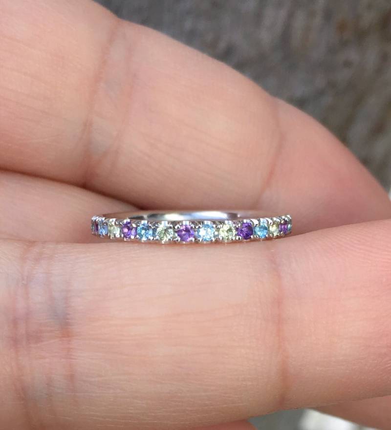 Volle Ewigkeit Alternieren Amethyst Blautopas Peridot Pave Ring/2mm Tricolor Einzigartige Hochzeit Band Infinity Schutz Birthstone Stapeln von SARRIEL