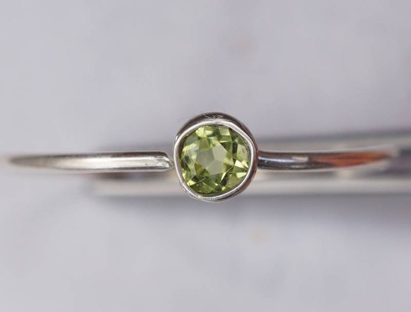 Peridot Ring von SAS21Shop