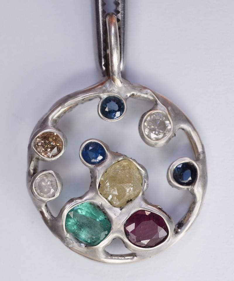 Saphir Smaragd Rubin Diamant Anhänger von SAS21Shop