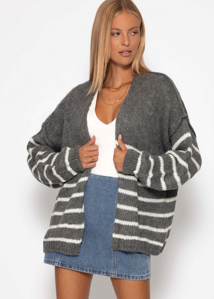 SASSYCLASSY Cardigan Lässige Oversize Strickjacke Damen mit Streifen Gestreifter Cardigan aus weichem Strick Schwarz Grau Beige von SASSYCLASSY