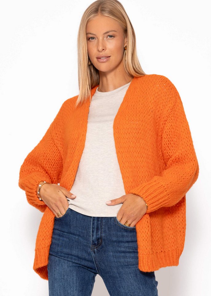 SASSYCLASSY Cardigan Oversize Strick Cardigan für Damen Flauschiger Cardigan mit offen fallendem Schnitt und Rippbündchen von SASSYCLASSY