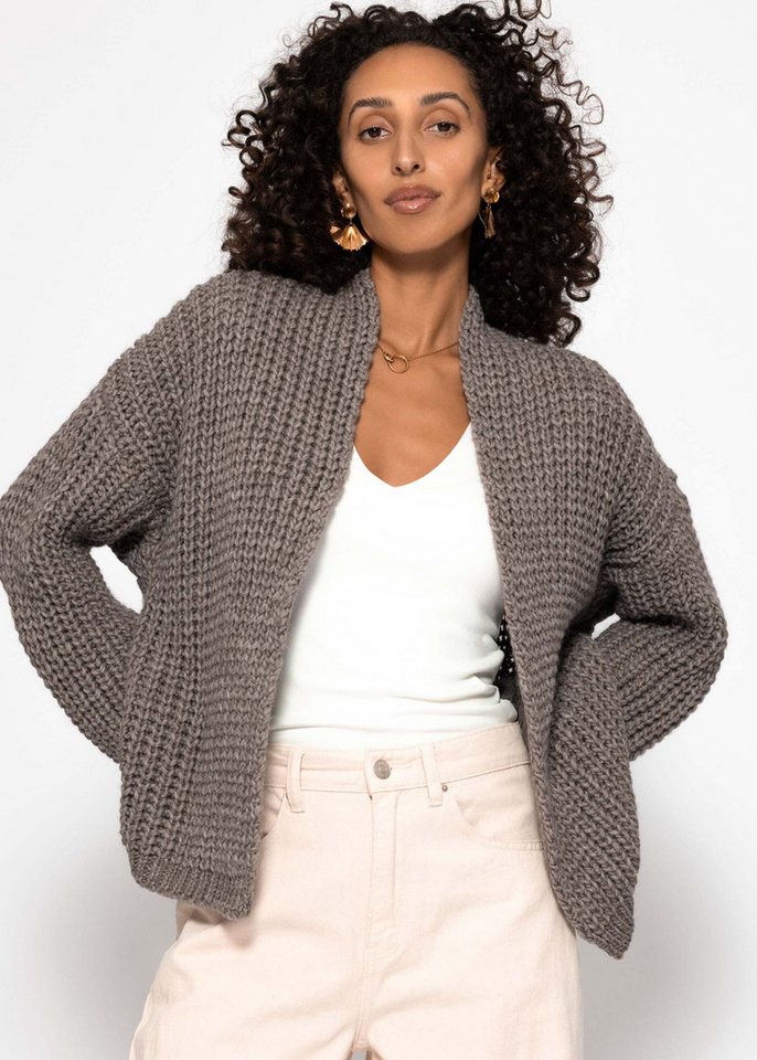 SASSYCLASSY Cardigan Strickjacke für Damen mit Stehkragen Cardigan aus Grobstrick mit Wolle- und Alpakawolleanteil Taupe Beige von SASSYCLASSY