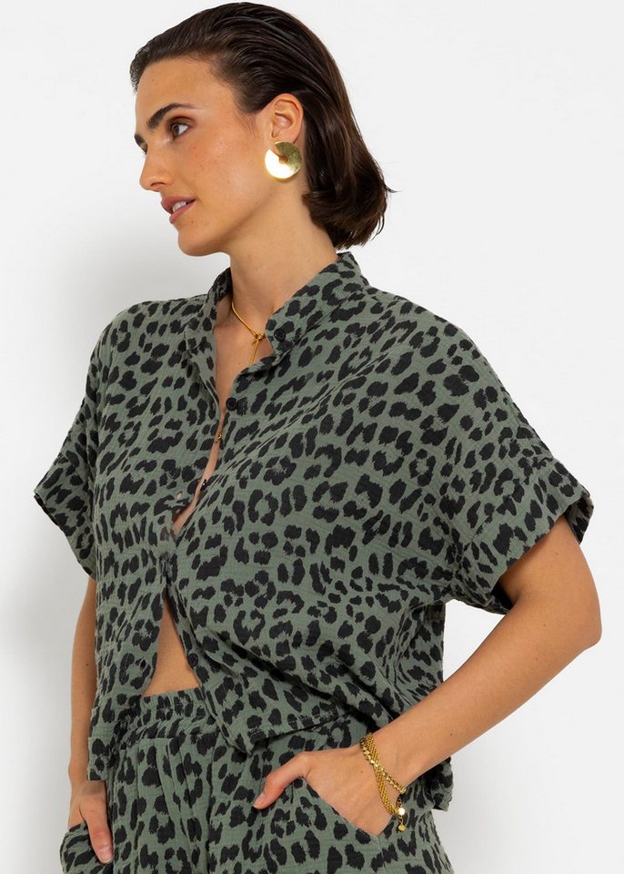 SASSYCLASSY Kurzarmbluse Oversize Musselin Bluse Damen Kurzarm Elegant Sommer Hemdbluse aus Baumwolle mit V-Ausschnitt in Animal-Print von SASSYCLASSY