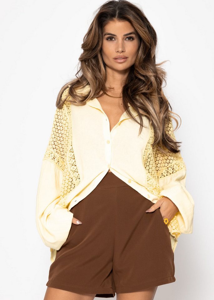 SASSYCLASSY Langarmbluse Leinen Bluse Damen mit Spitzeneinsätzen Oversize Blusenhemd Elegant mit Spitze und V-Ausschnitt Schwarz Weiß SASSYCLASSY Langarmbluse Leinen Bluse Damen mit Spitzeneinsätzen Oversize Blusenhemd Elegant mit Spitze und V-Ausschnitt Schwarz Weiß von SASSYCLASSY