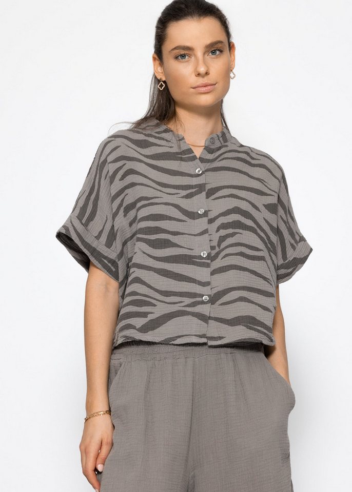SASSYCLASSY Kurzarmbluse Oversize Musselin Bluse Damen Kurzarm Elegant Sommer Hemdbluse aus Baumwolle mit V-Ausschnitt in Animal-Print SASSYCLASSY Kurzarmbluse Oversize Musselin Bluse Damen Kurzarm Elegant Sommer Hemdbluse aus Baumwolle mit V-Ausschnitt in Animal-Print von SASSYCLASSY
