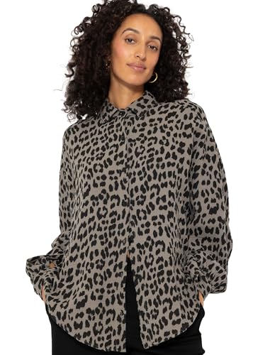 SASSYCLASSY Oversize Musselin Bluse mit Leo Print Damen Langarm - Oversized Freizeit Look - Hemdbluse lang aus Baumwolle mit V Ausschnitt - Long-Bluse One Size (Gr. 36-48) Leopard Muster Taupe von SASSYCLASSY