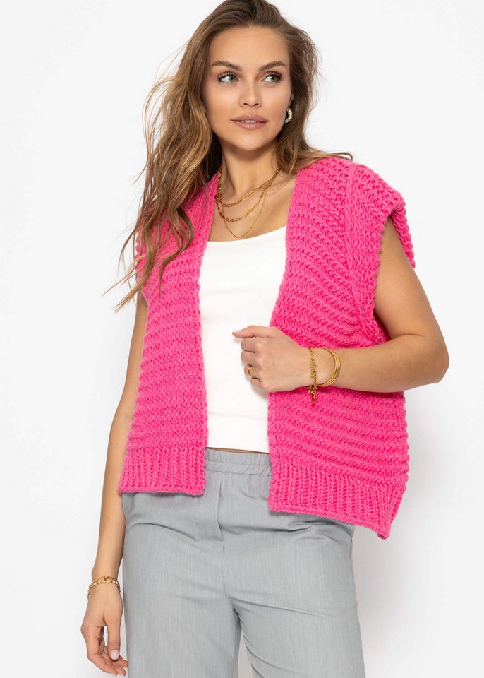 SASSYCLASSY Strickweste Strickweste Damen mit strukturierten Schultern Grobgestrickte ärmellose Strickweste mit betonter Schultersilhouette SASSYCLASSY Strickweste Strickweste Damen mit strukturierten Schultern Grobgestrickte ärmellose Strickweste mit betonter Schultersilhouette von SASSYCLASSY