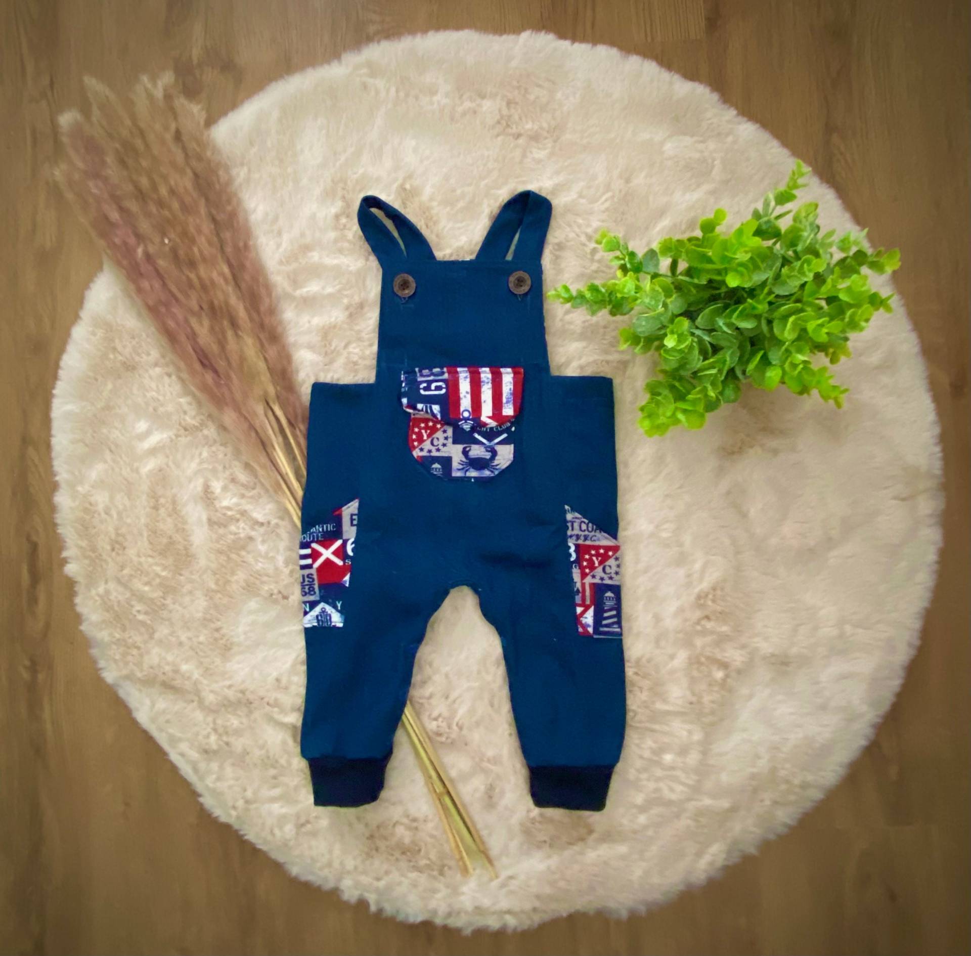 Baby Jeans-Latzhose von SAVOIhandmade