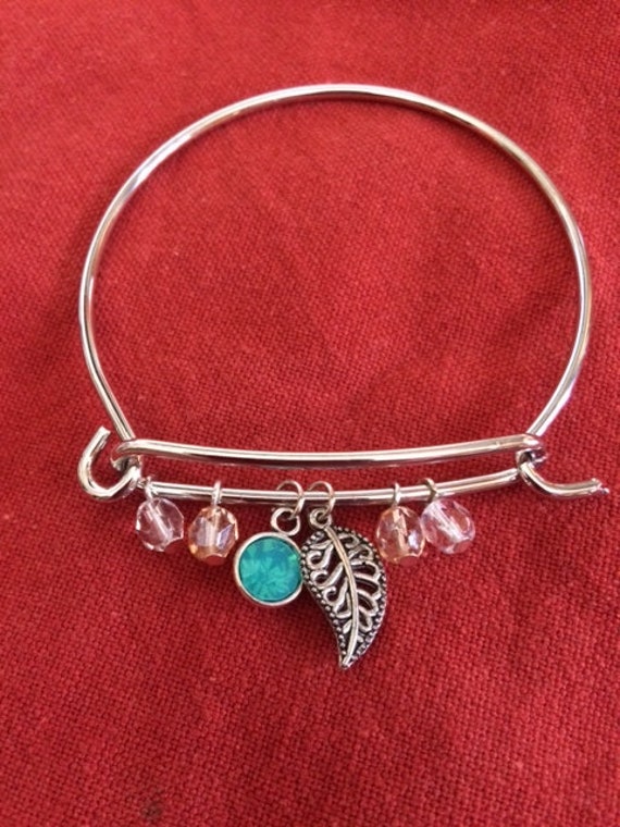 Blatt Armband; Blatt-Charm-Armband; Crystal Armreif; Blatt-Charm-Armband-Armband; Aqua Strass Strassschmuck Blatt Armband; Blatt-Charm-Armband; Crystal Armreif; Blatt-Charm-Armband-Armband; Aqua Strass Strassschmuck von SAWDesignsByStacie