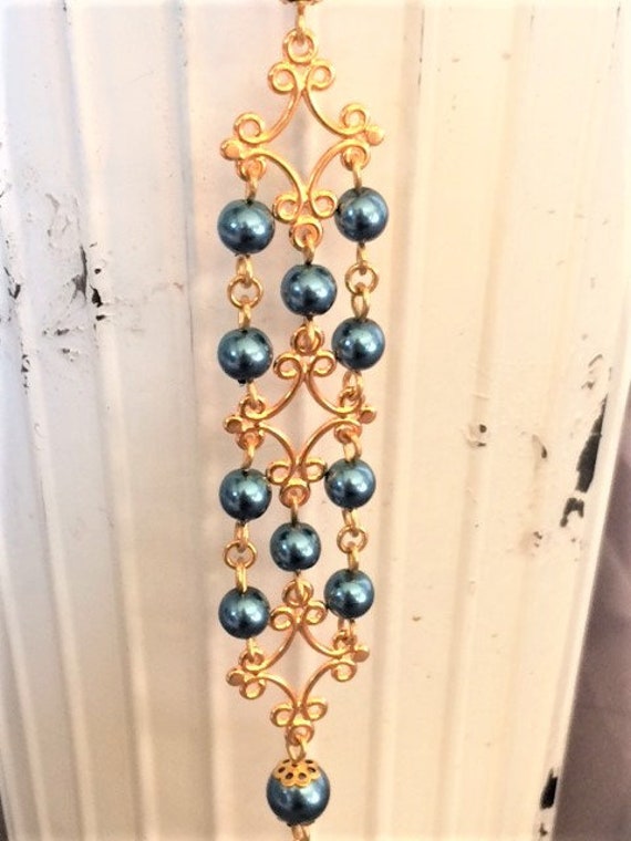 Blaue Perle Und Gold Filigrane Perlen 3-strang-Armband; Armband; Multi-strang-Armband von SAWDesignsByStacie
