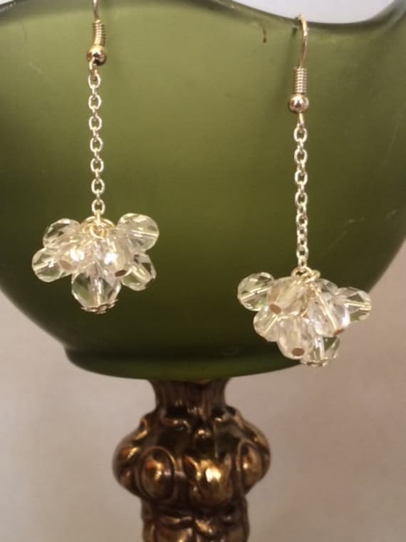 Klar Crystal Kristall-Cluster Ohrringe; Kristall Tropfen Kristall-Cluster-Ohrringe Klar Crystal Kristall-Cluster Ohrringe; Kristall Tropfen Kristall-Cluster-Ohrringe von SAWDesignsByStacie