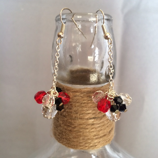 Rot, Schwarz Und Klarem Kristall-Cluster Ohrringe; Crystal Kristall Tropfen Kristall-Cluster-Ohrringe Rot, Schwarz Und Klarem Kristall-Cluster Ohrringe; Crystal Kristall Tropfen Kristall-Cluster-Ohrringe von SAWDesignsByStacie