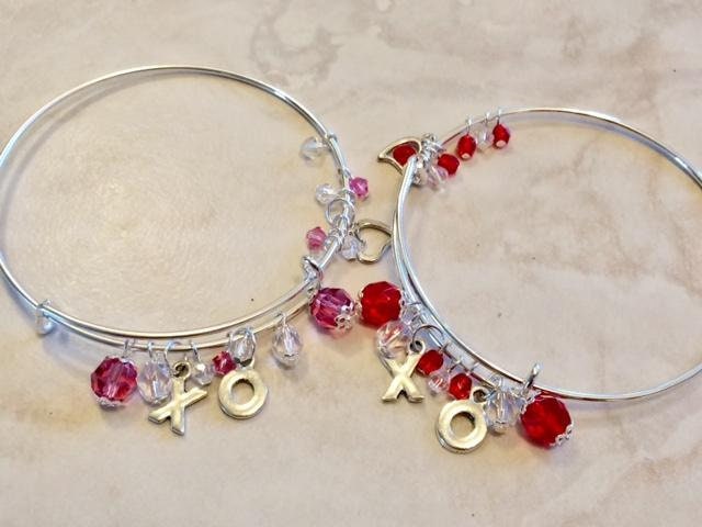 Valentine Armreif; Valentin'e Tag Armband; Charm Liebe Kristall Kristall-Armband; Geschenke Für Sie von SAWDesignsByStacie