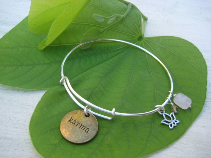 Karma Charme Einstellbar Armband/Good Schmuck Rosenquarz Geschenk Für Sie Lotus Blume Karma Charme Einstellbar Armband/Good Schmuck Rosenquarz Geschenk Für Sie Lotus Blume von SBEC