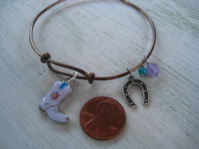 Rosa Westlichen Charm Armband/Bettelarmband Hufeisen Rosa Westlichen Charm Armband/Bettelarmband Hufeisen von SBEC