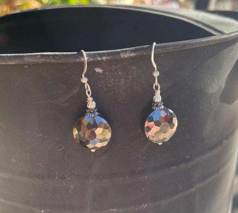 Schwarze Kristallohrringe/Schwarze Ohrringe/Silberne Ohrringe von SBEC