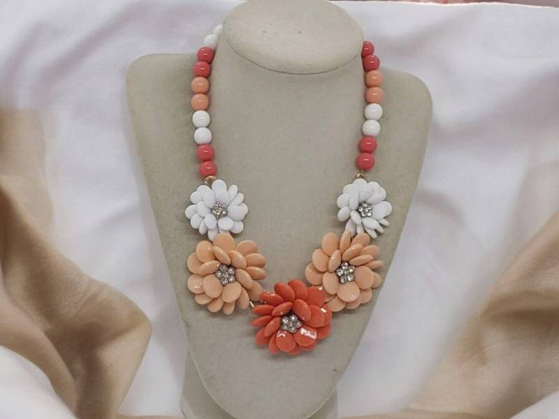 Blumen Halskette - Jeweled Flower Bunte One Of A Kind Statement von SByourself