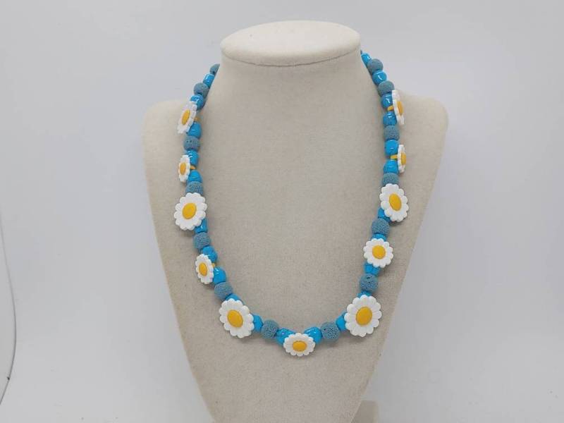 Gänseblümchen Halskette - Blume Knopf Für Frauen Mehrfarbige Einzigartige Statement von SByourself
