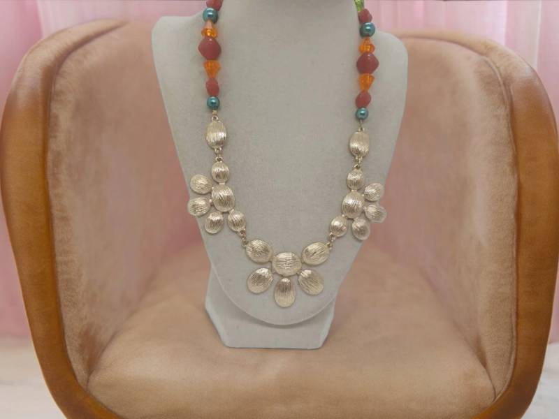 Gold Halskette Für Frauen - Blumen Eine Art Lätzchen Bunte Sie Herbst Geschenk Gold Halskette Für Frauen - Blumen Eine Art Lätzchen Bunte Sie Herbst Geschenk von SByourself