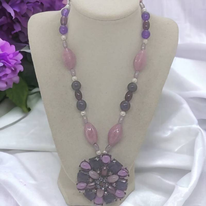 Jeweled Halskette - Lila Für Frauen Statement One Of Kind Brautjungfer Mehrfarbige von SByourself
