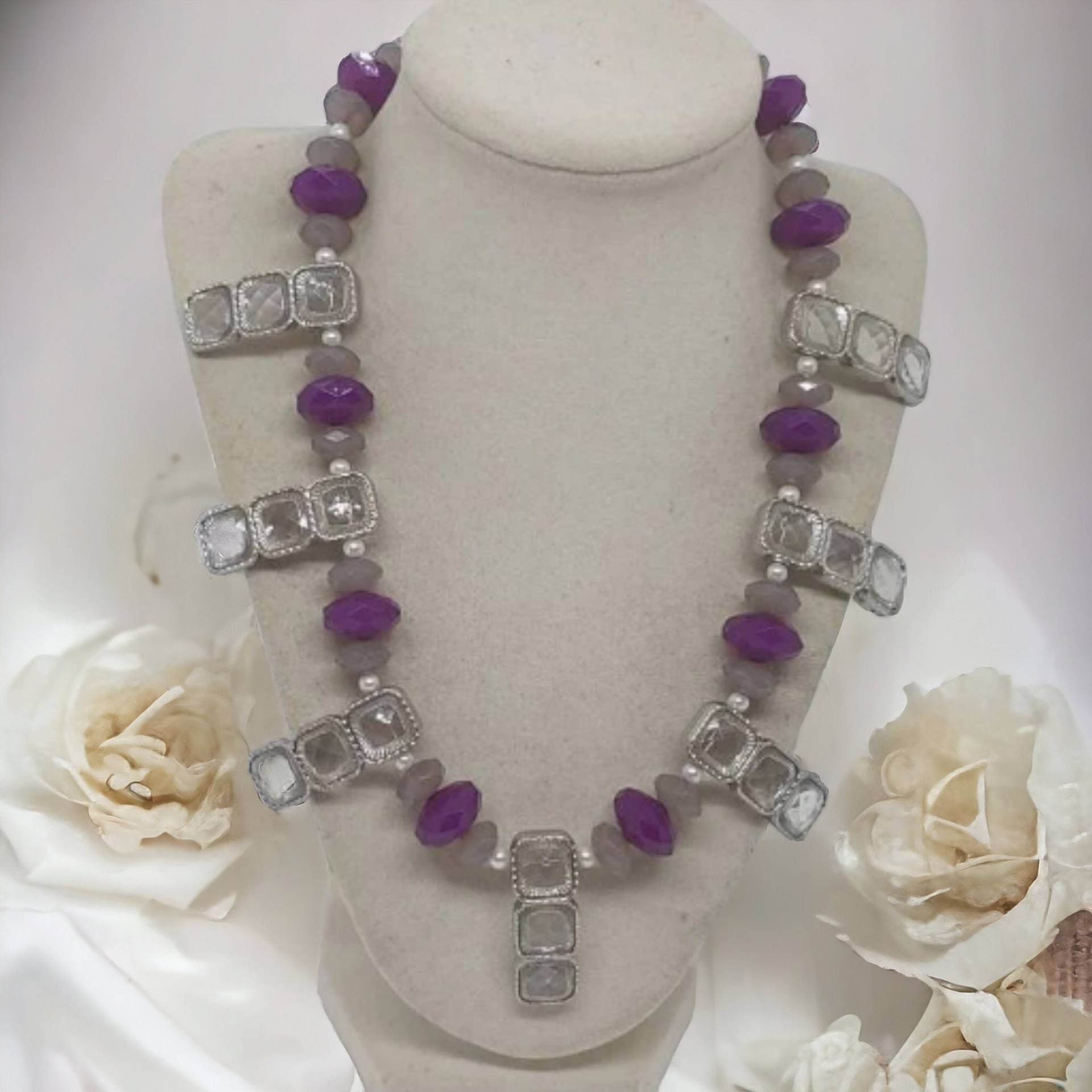 Lila Halskette Für Frauen - Lätzchen Statement Geschenk von SByourself