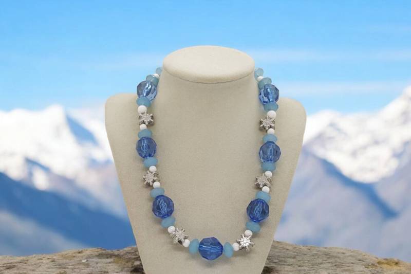 Schneeflocken Halskette - Blaue Und Weiße Weihnachtshalskette Winter Damen Schneeflocke Einzigartige von SByourself