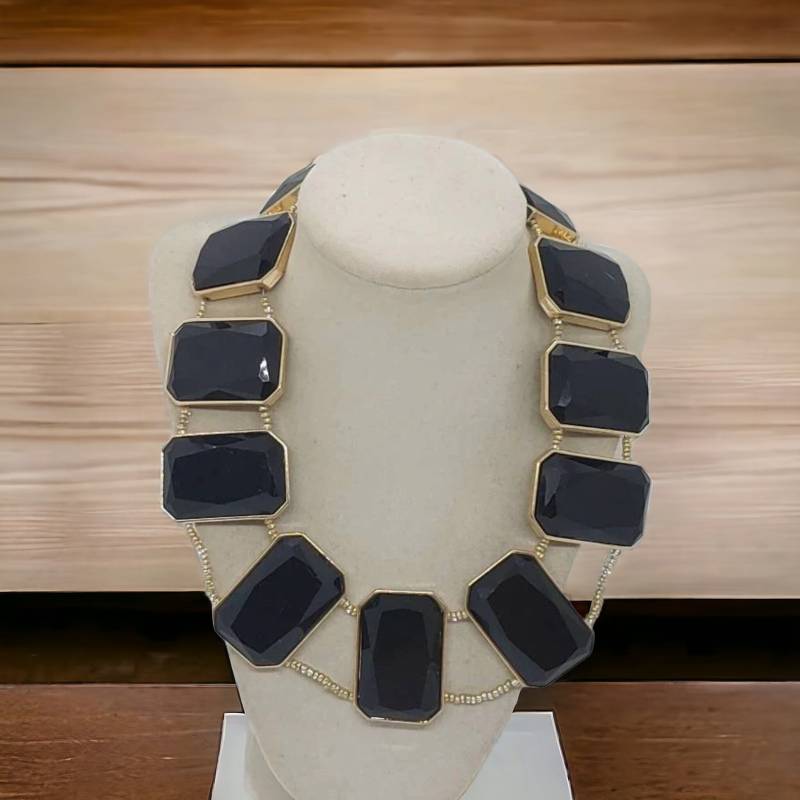 Schwarz-Goldene Halskette Für Sie - Juwelenbesetzte Einzigartige Glaskette Lätzchen-Halskette Statement-Halskette Geschenk von SByourself