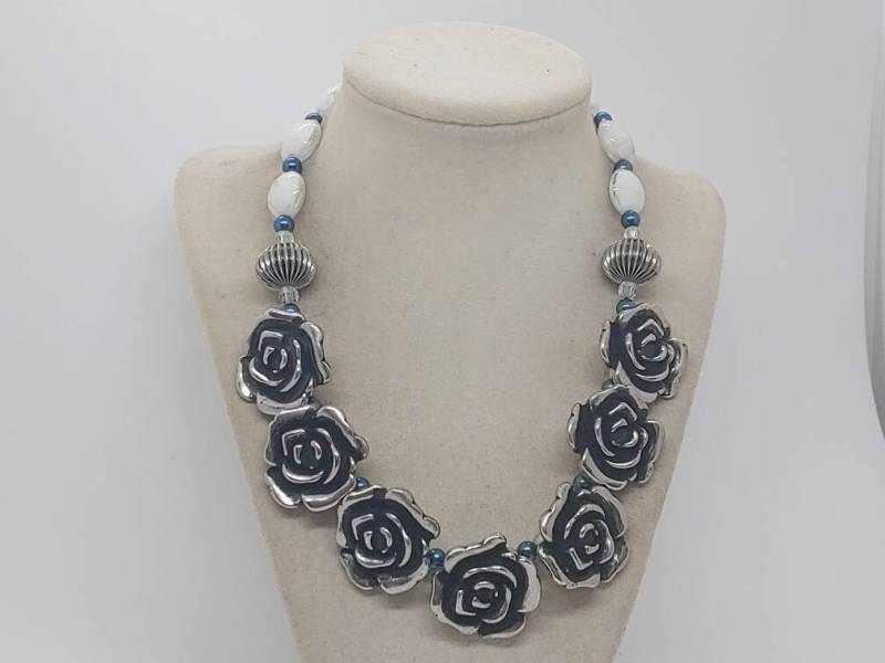 Silber Blumen Halskette - Für Sie Hochzeits Einzigartige Brautjungfer Geschenk von SByourself