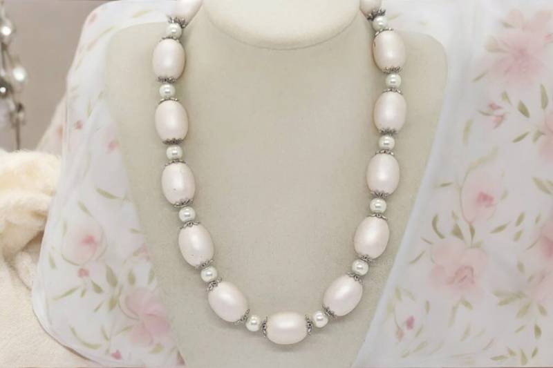 Weiße Halskette Für Frauen - Perlenkette Einzigartige Statement-Halskette Brautjungfer Hochzeits-Halskette Geschenk von SByourself