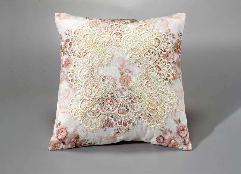 Tischdecke von Schäfer mit feinster Macramé-Spitze, Größe 404 (Kissenbezug, 40/ 40 cm), Bunt von SCHÄFER