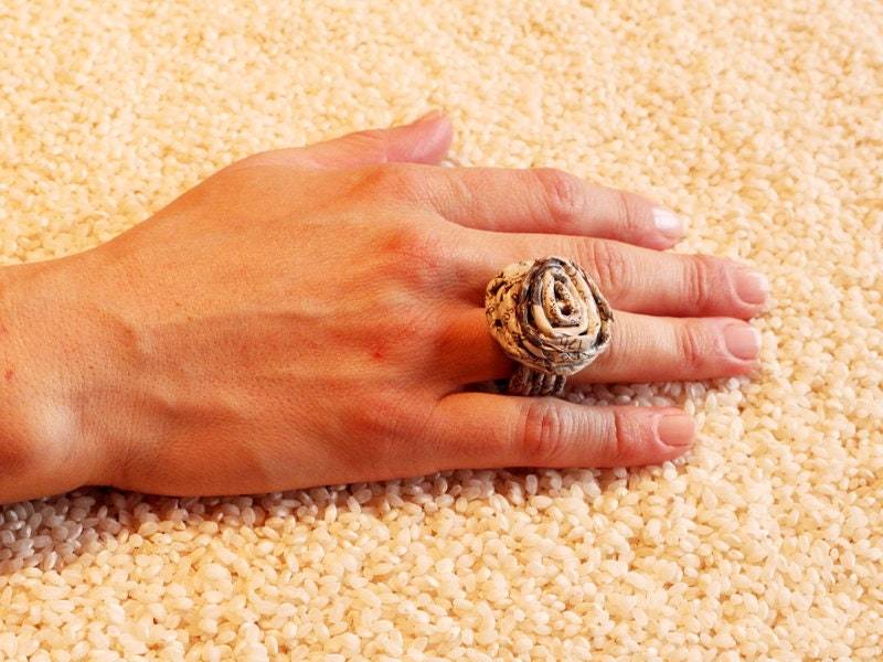 Papierring Schwarzweiß von SCHMUCKHANDWERK