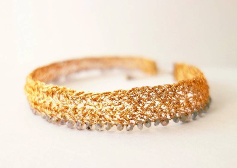 Labradorit Collier Gehäkelt, Elegante Unikat Edelstein Kette Handgemacht, Geschenk Hochzeit von SCHMUCKbyFelicitas