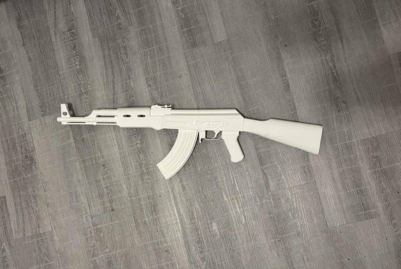 Ak47 Kalaschnikow - Counter Strike Replika Echte Größe Vollweiß Fertig Zum Bemalen/Schmirgeln von SCUZZAJ
